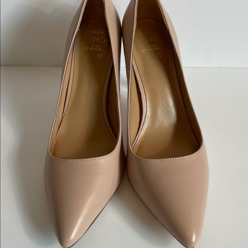 Banana Republic Blush Heel